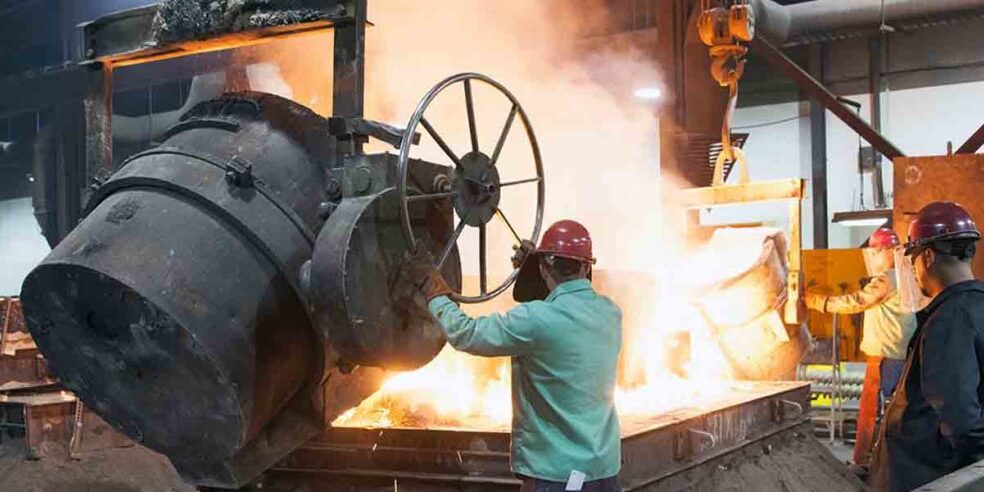 Sand Casting Pour